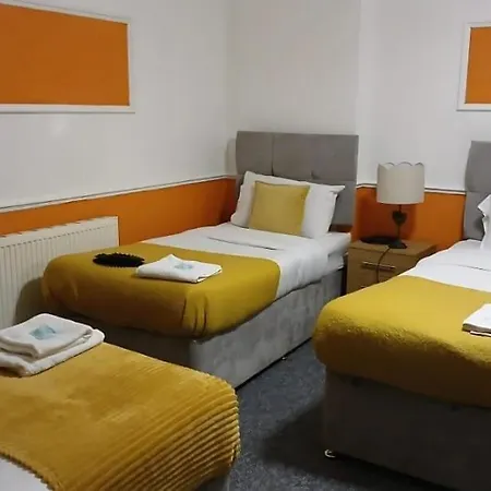 Big House In 4 Contractors Λιντς